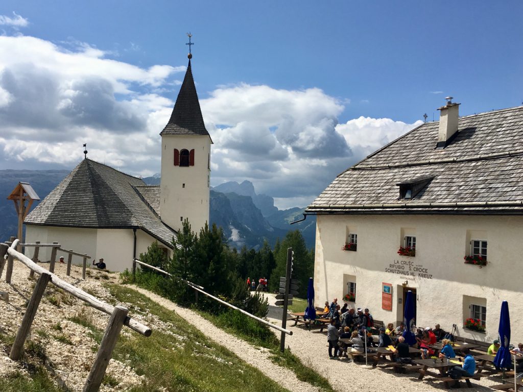 Das Rifugio Santa Croce Heiliggeist in den Dolomiten Dolomiti